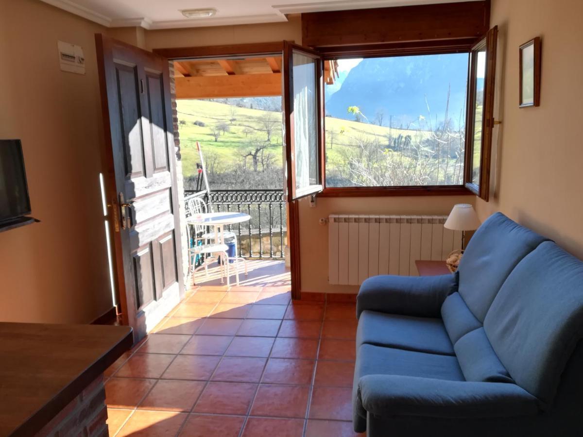 Apartamentos El Ardinal Arenas De Cabrales Extérieur photo